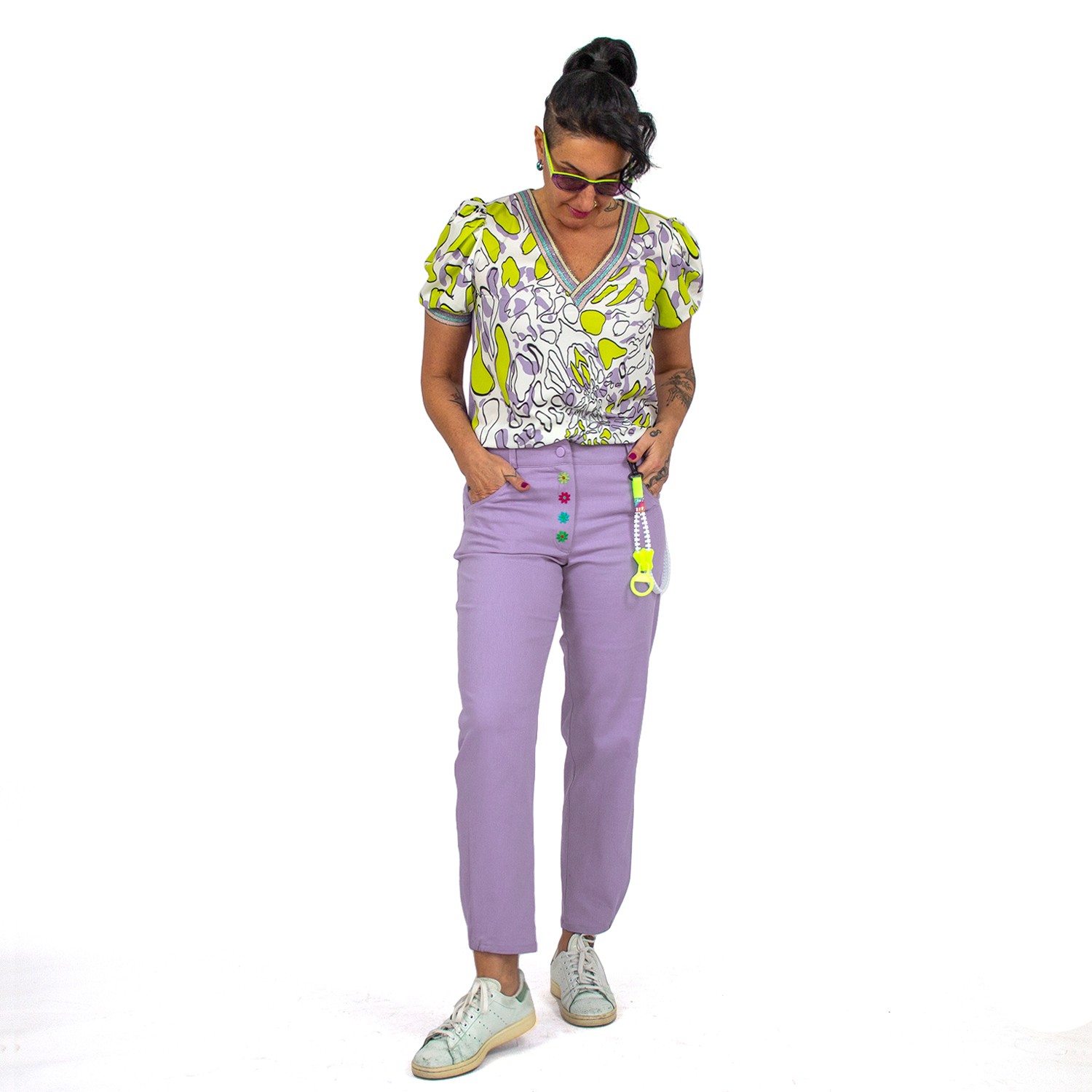 Flower Embroidered Cropped Lilac Pants