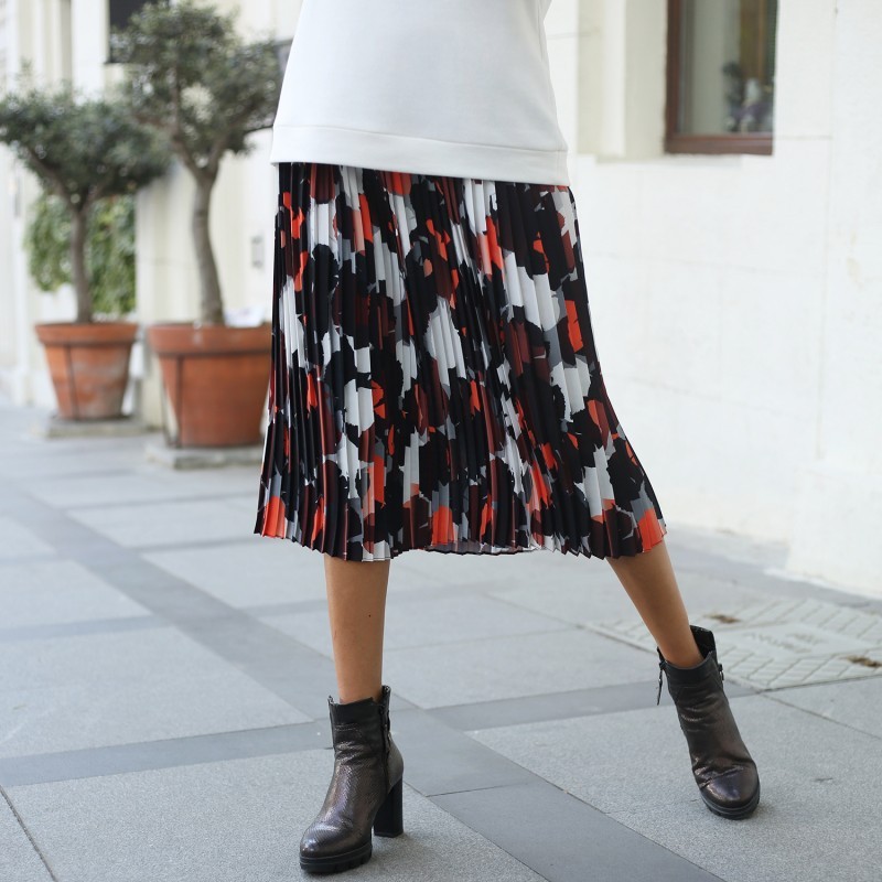 Abstract Camo Print Midi Pleated Skirt