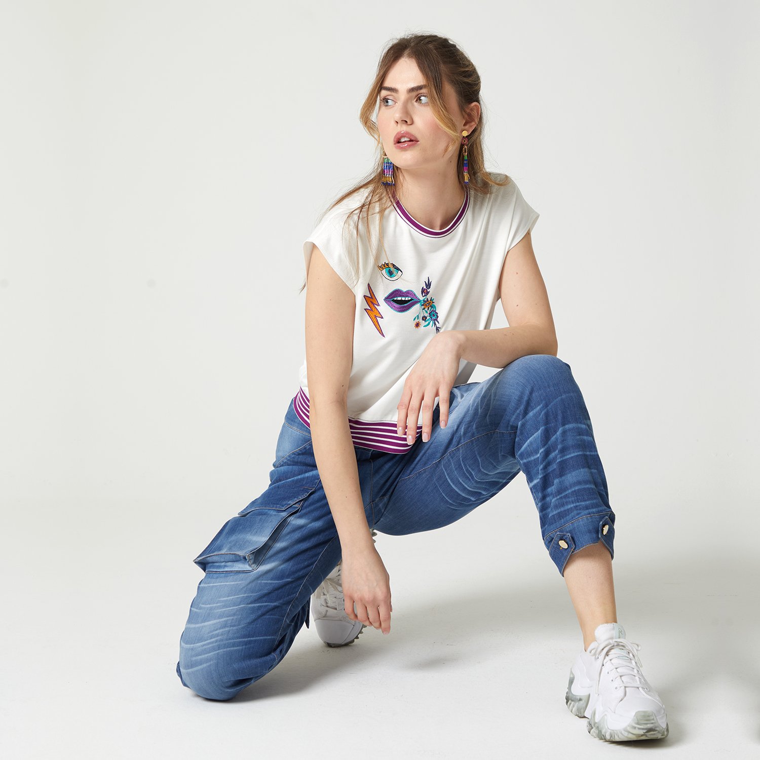 Embroidered Motif Cropped Cotton T-Shirt