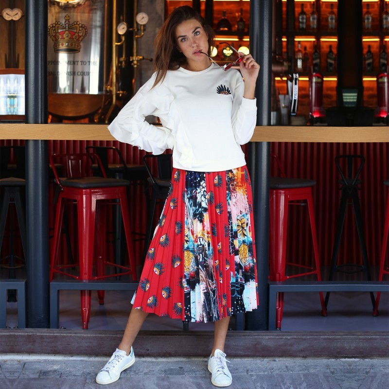 White Sweatshirt With Ruffle Detail & Eye Embroidery