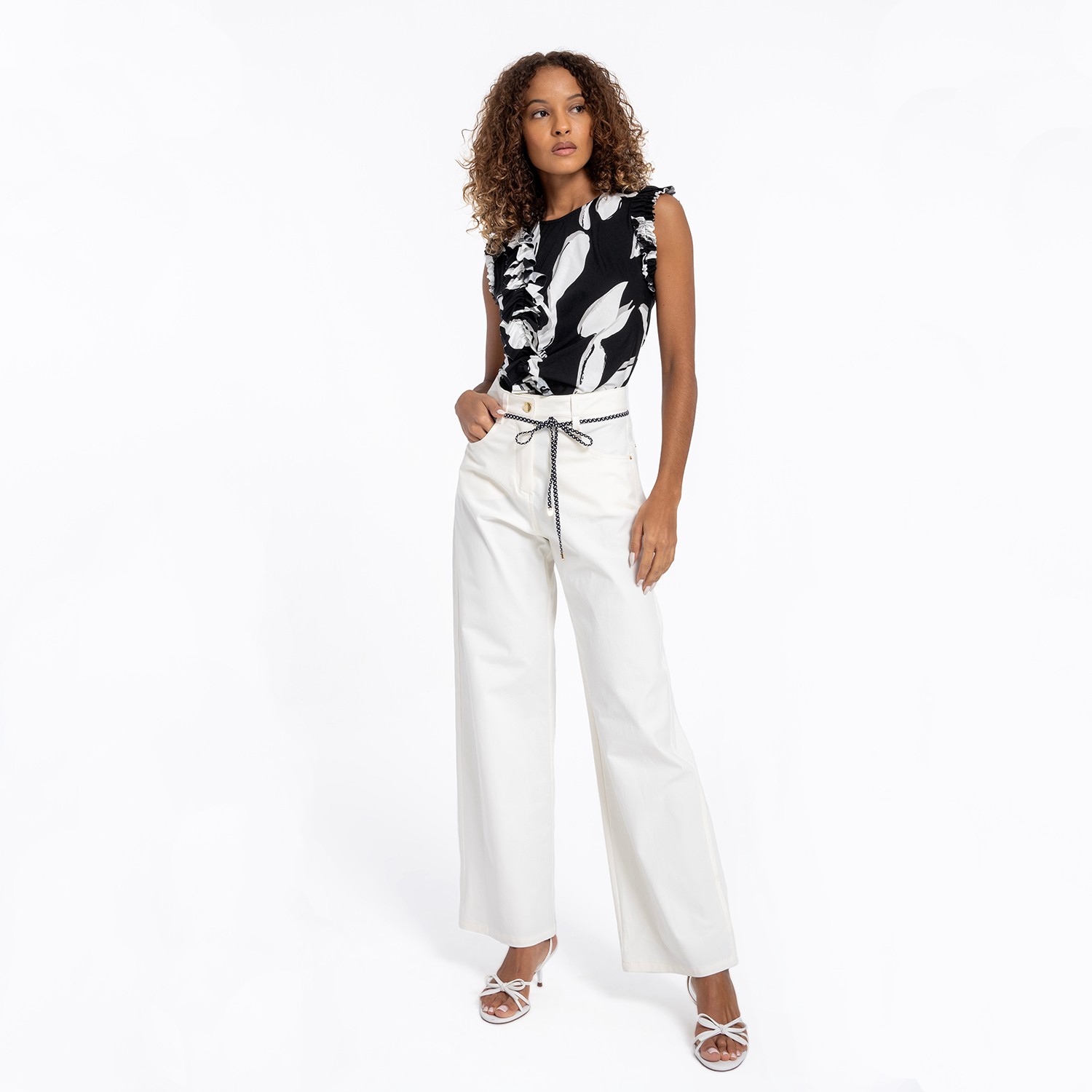 Black And White Ruffle Knitted Blouse
