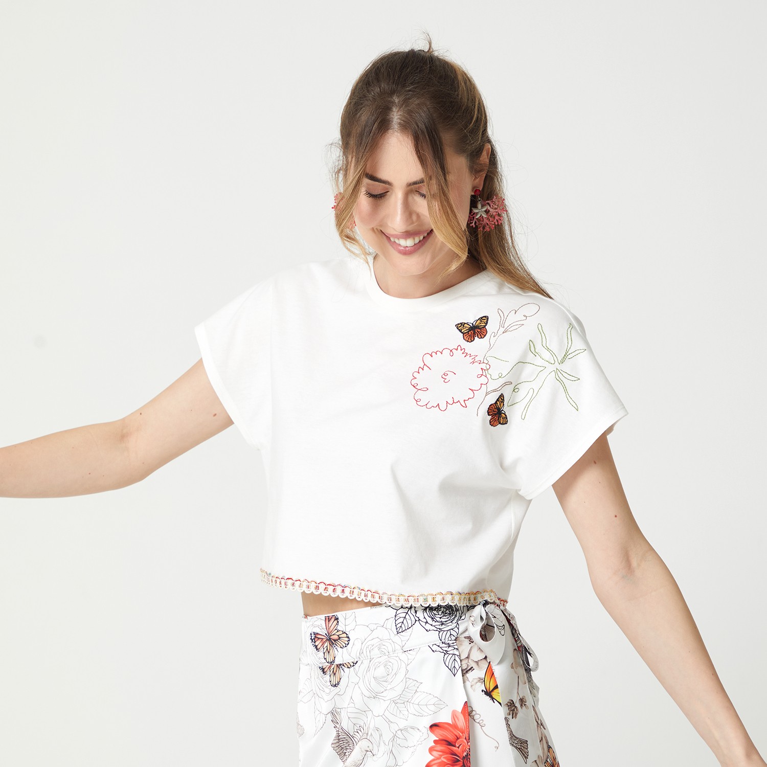 Embroidered Cropped Cotton T-Shirt