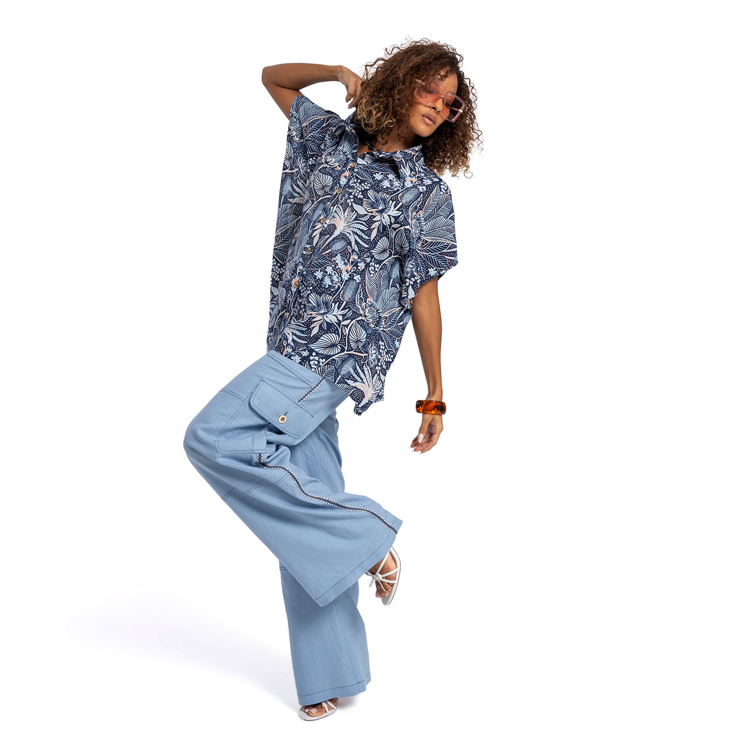 Handkerchief Hem Short Sleeve Shirt