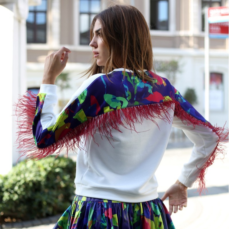 White Cotton Sweatshirt With Digital Print On The Back Yoke