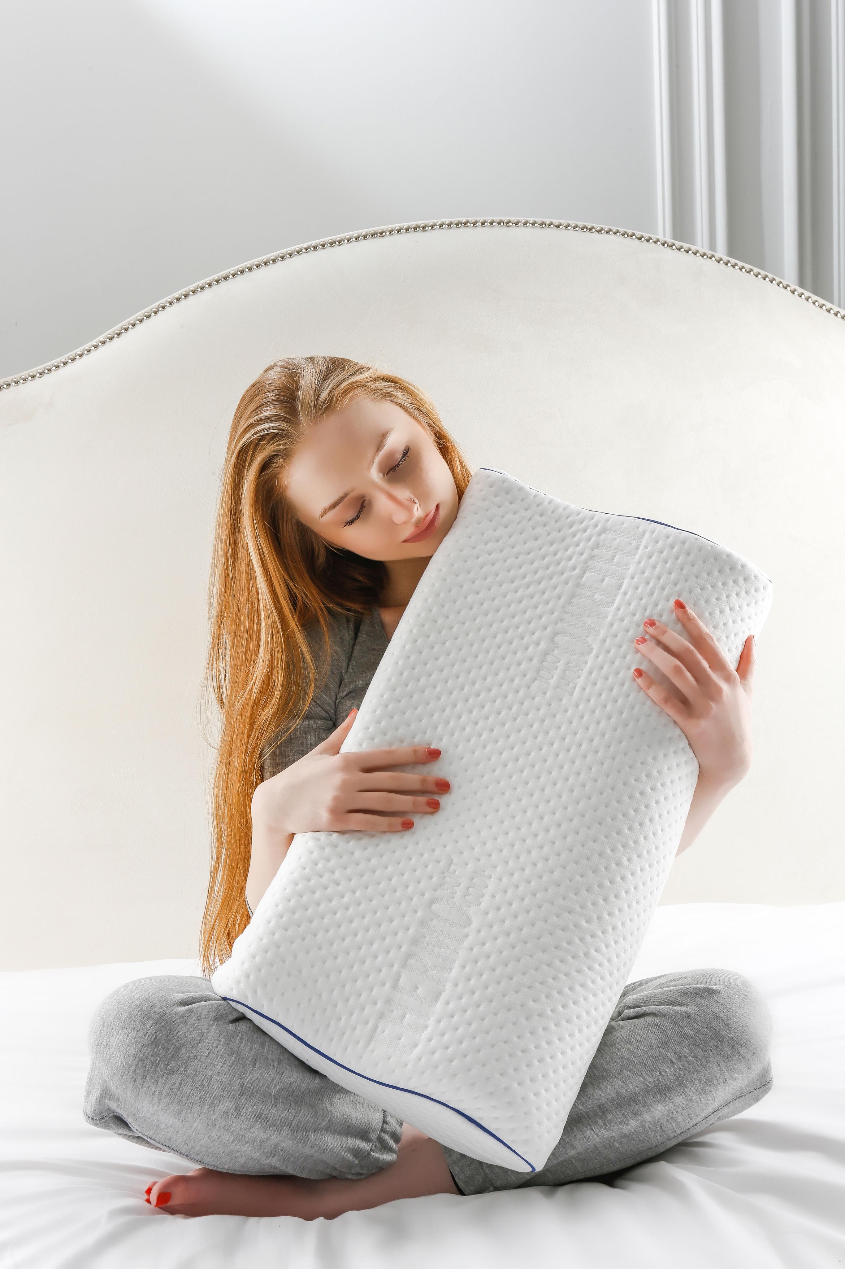 Alkamto Visco Hafızalı Termoregülasyonlu, Hipoalerjenik Ortopedik Boyun Destek Yastığı 60x30x10/8 cm, Pamuk Kılıf ve Taşıma Çantası Hediyeli