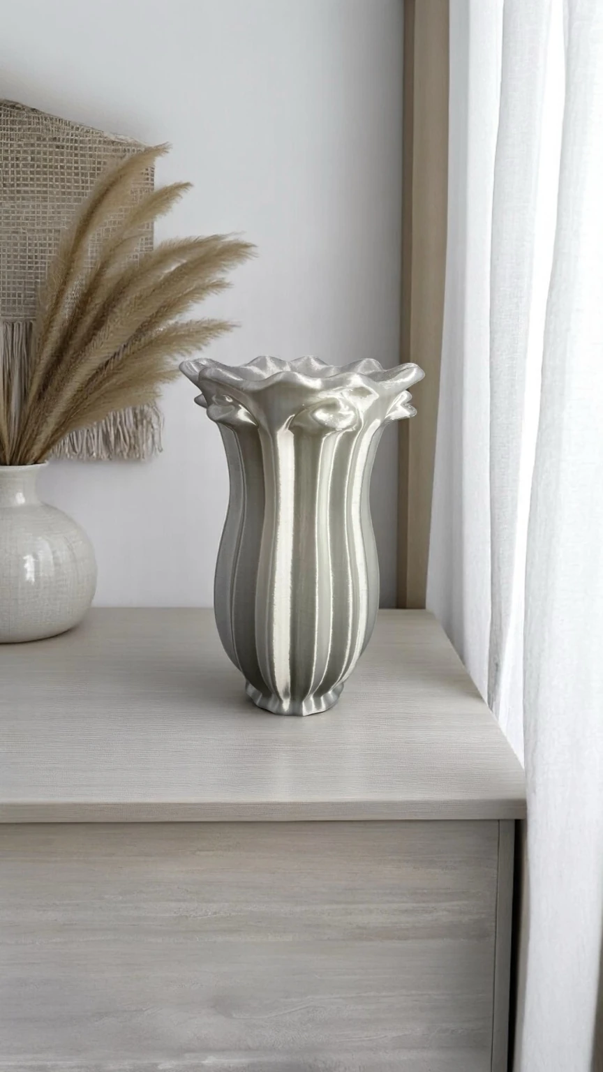 Flora Vase – Organik Formlu Dekoratif Vazo