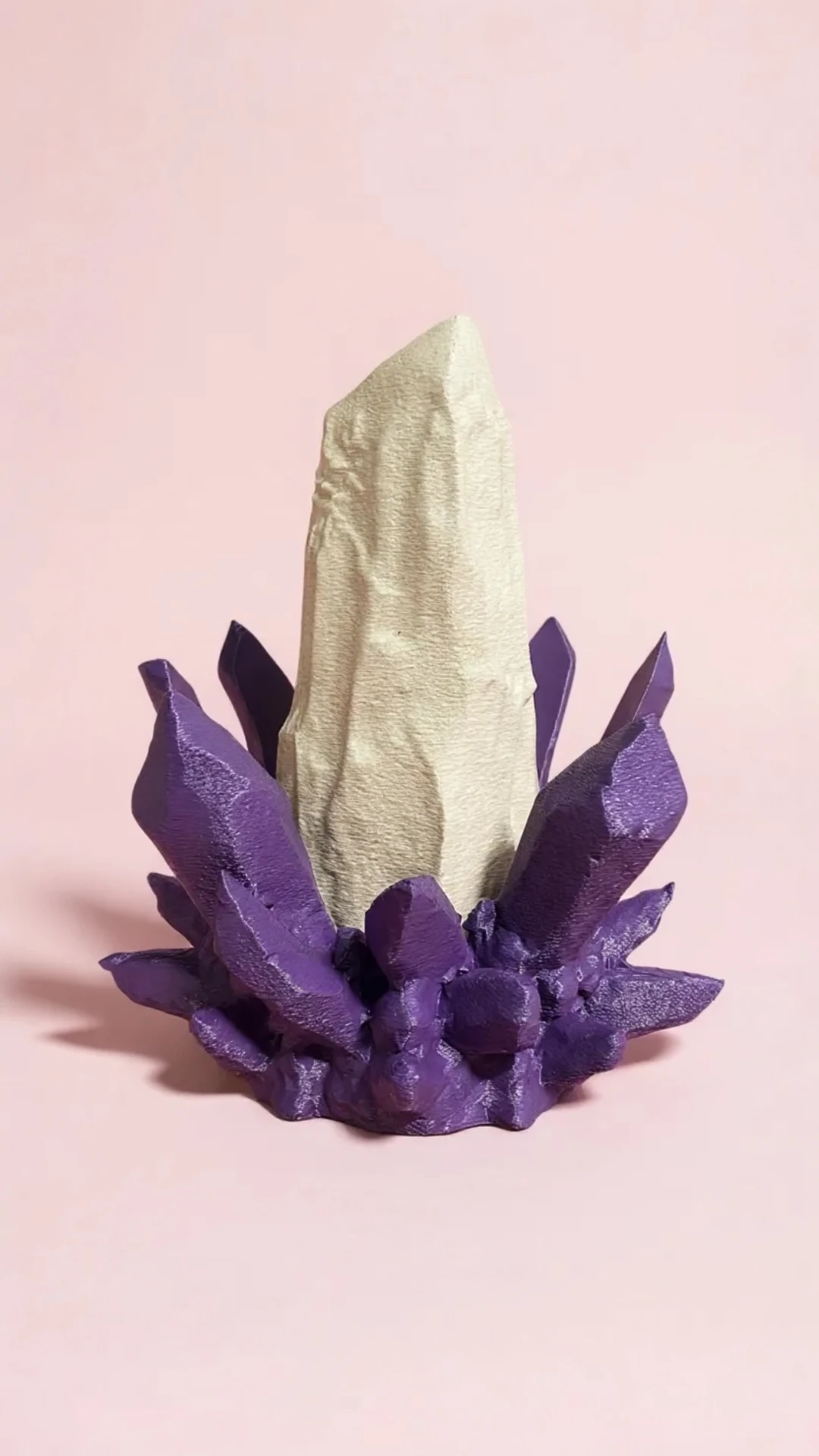 Skadi Glow – Buzullardan İlham Alan Kristal Formlu LED Işık