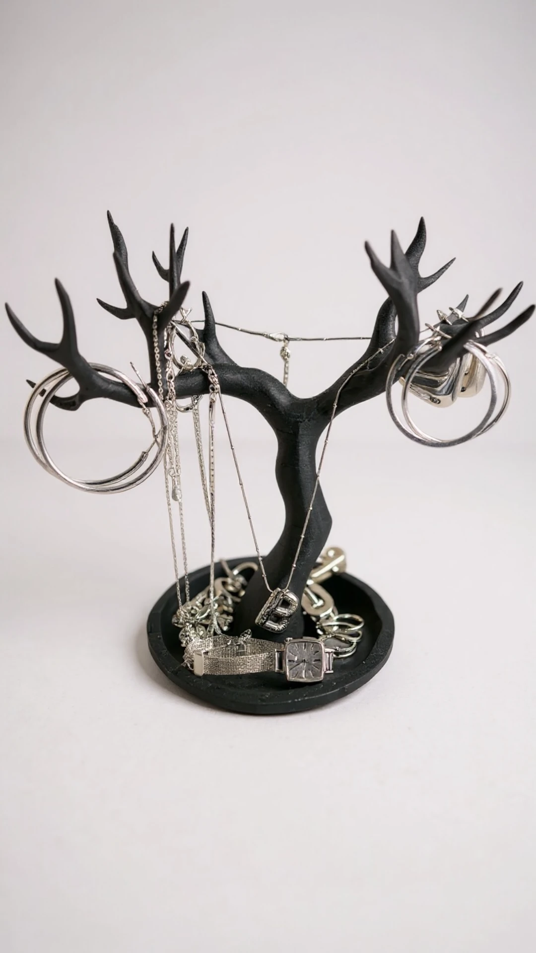 Nocta Thorn – Siyah Ağaç Formlu Takı Standı | Minimalist Takılık & Mücevher Organizeri | Zarif Masaüstü Takı Askısı