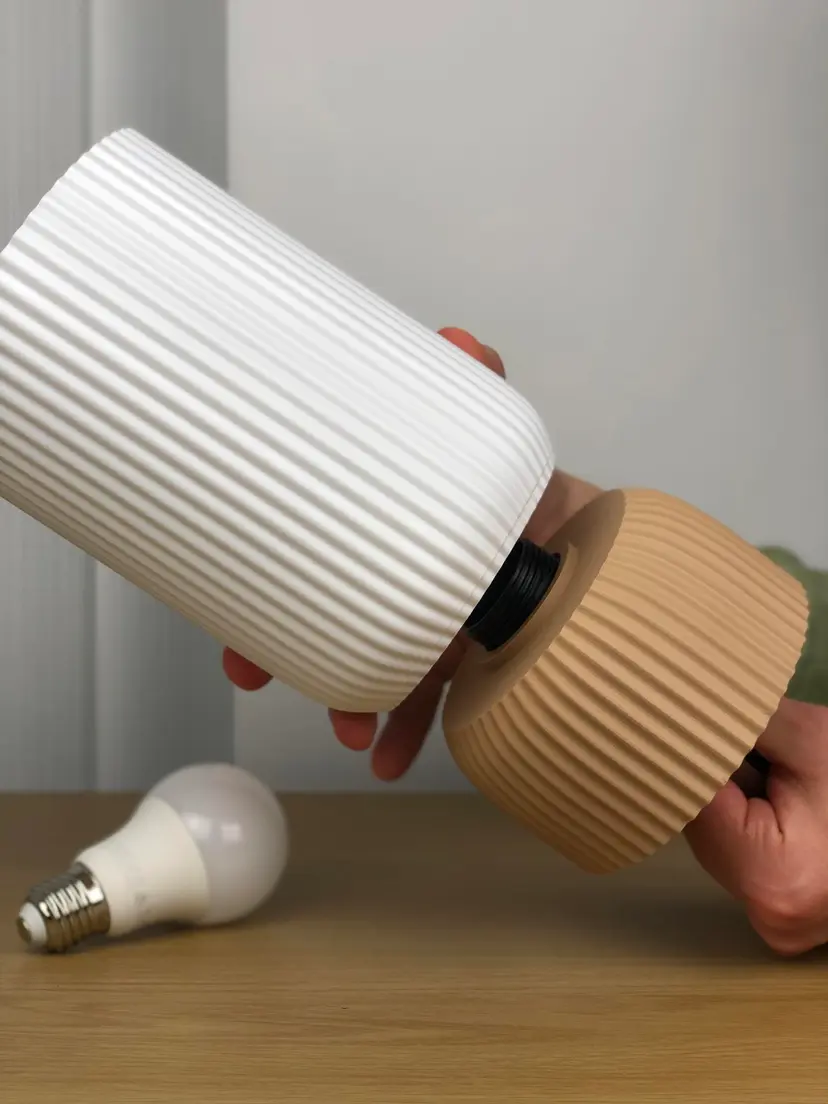 Solara Masa Lambası