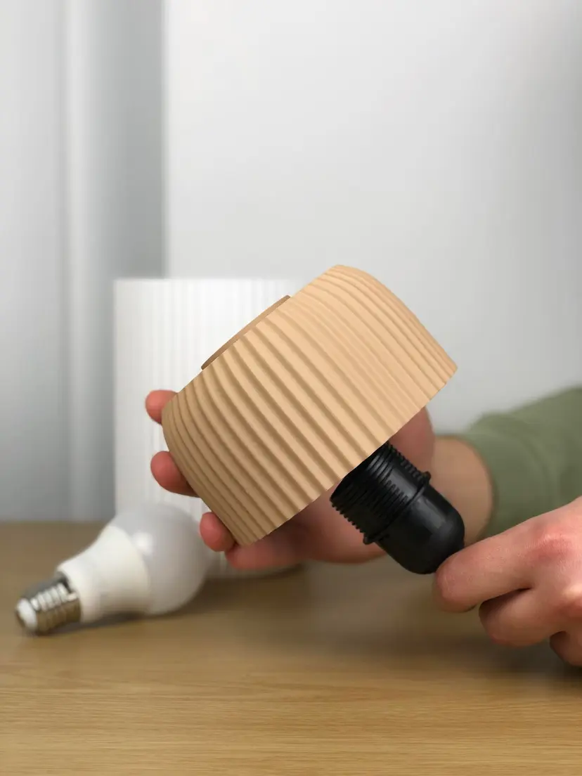 Solara Masa Lambası