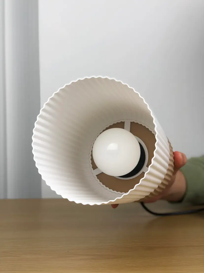 Solara Masa Lambası