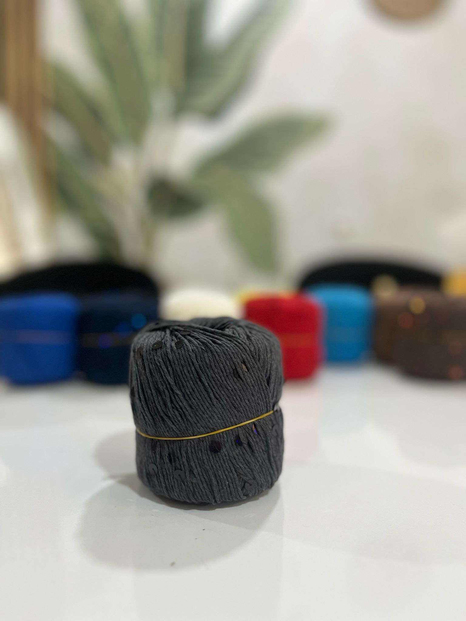 Pullu ip 50 gr - koyu gri pullu