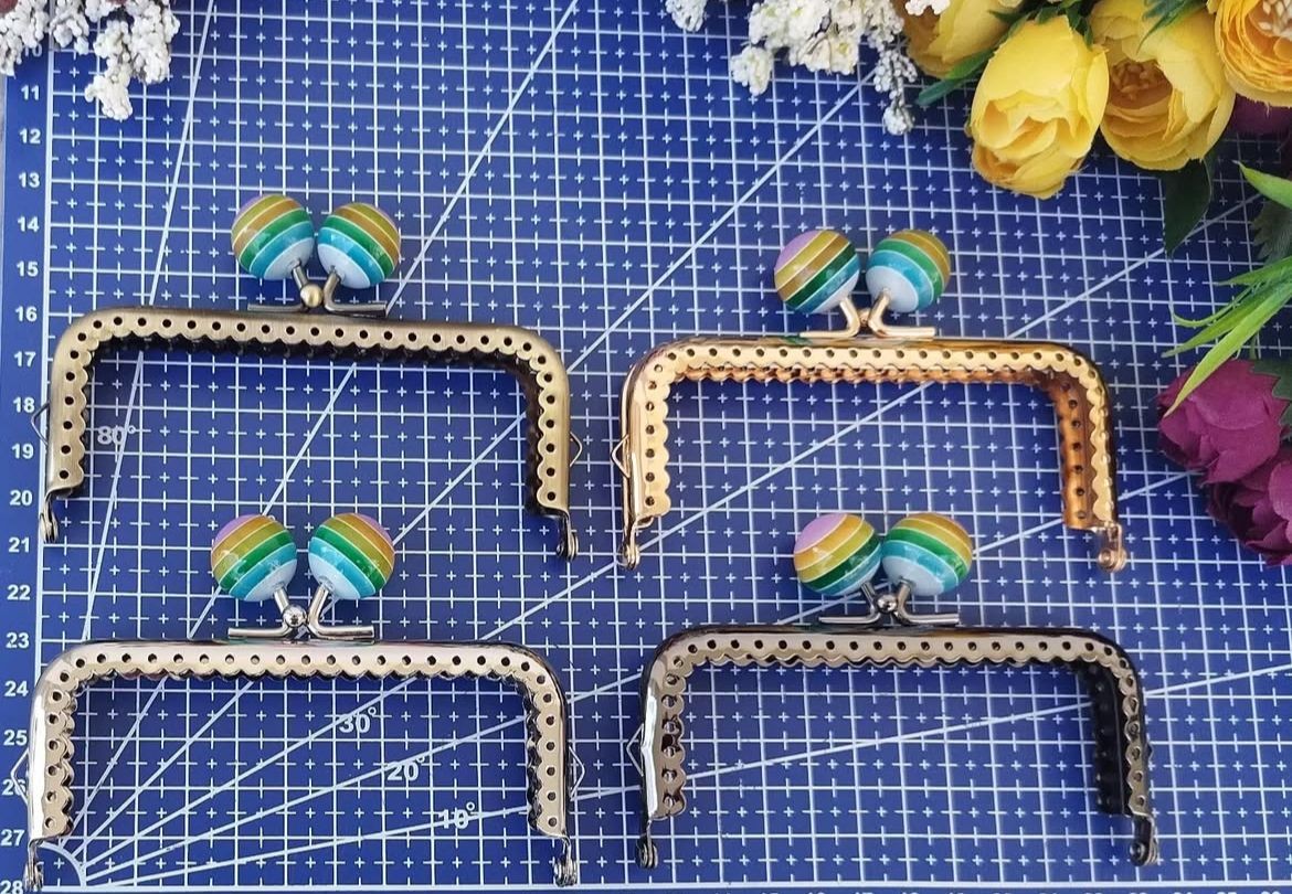 Lolipop başlıklı metal burs - 10.5 cm gold