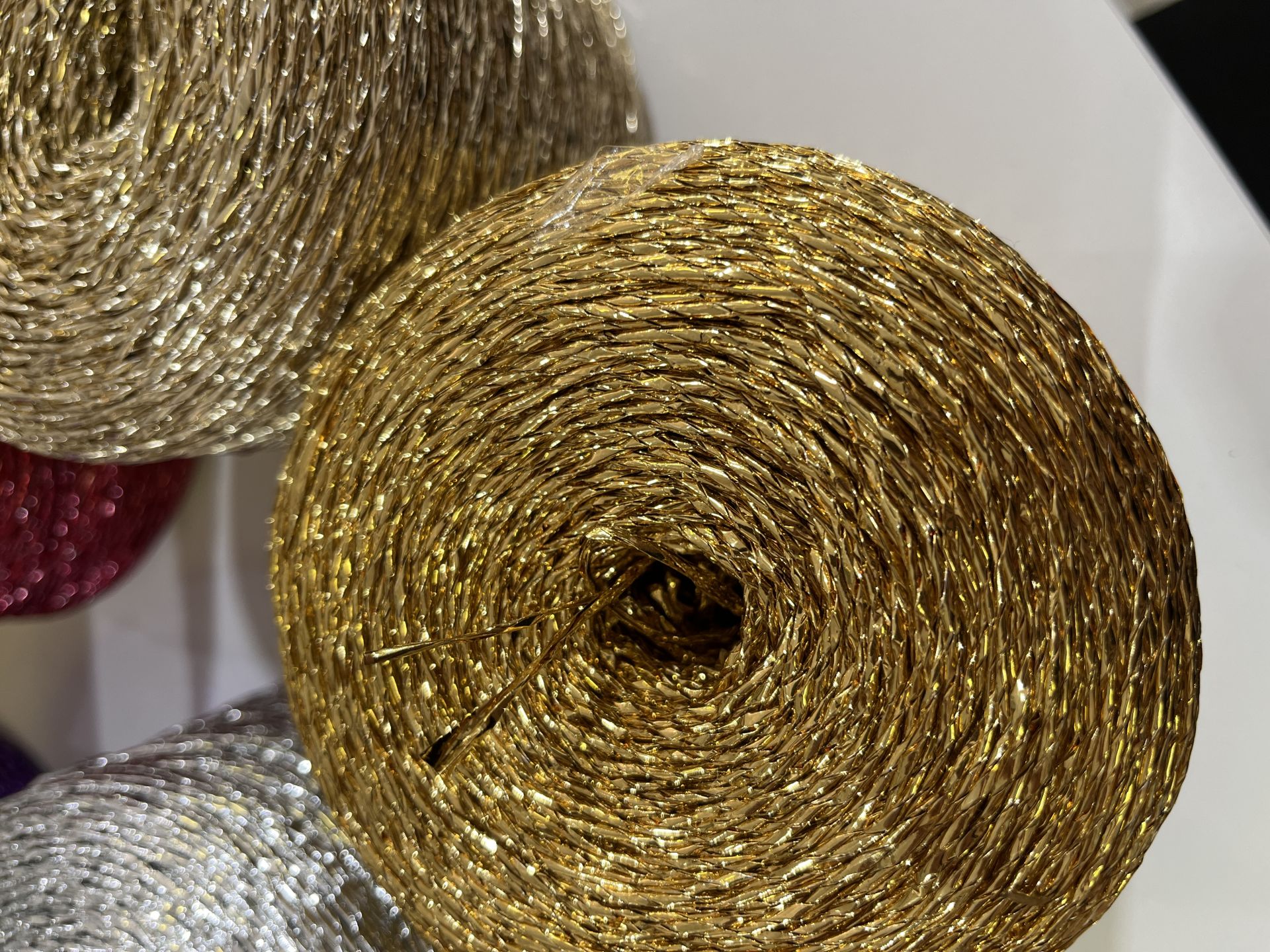 Metalik Bükümlü Ip gold