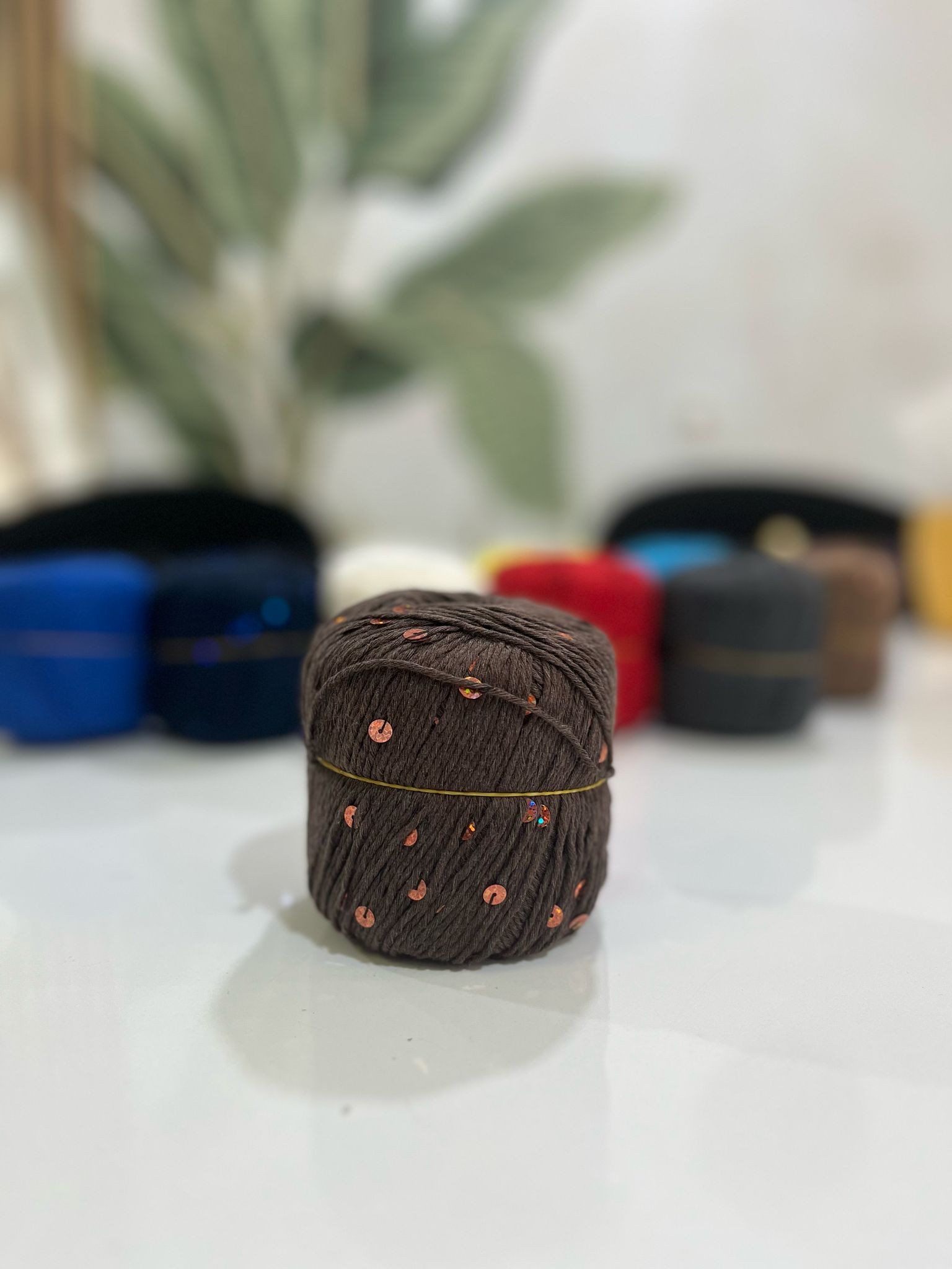 Pullu ip 50 gr - koyu kahve pullu