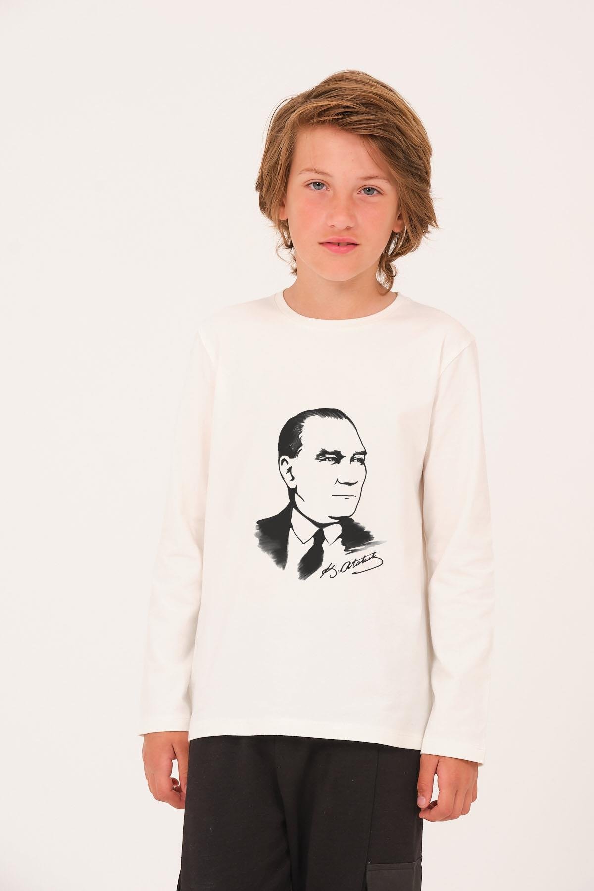 Unisex Çocuk Atatürk Baskılı Uzun Kollu Beyaz T-shirt
