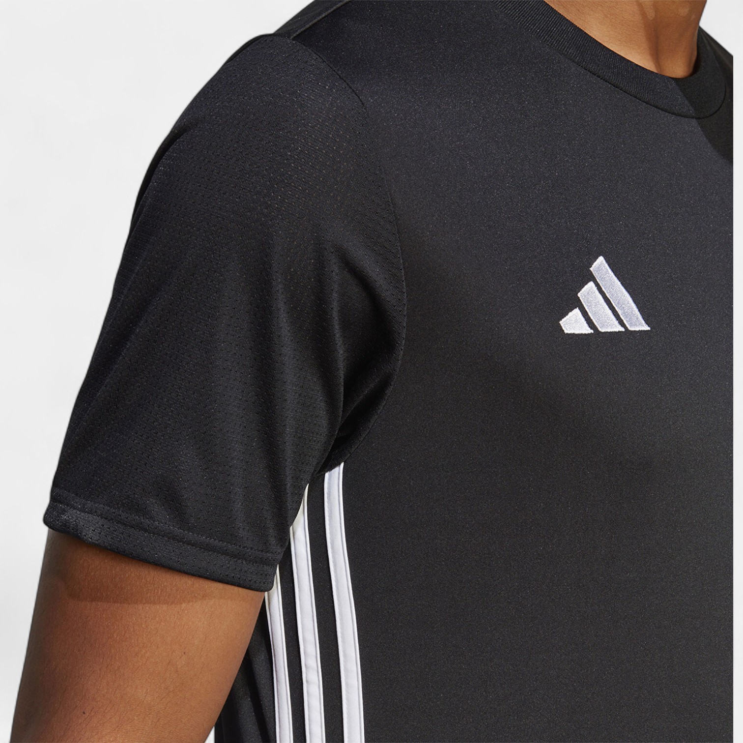 Adidas TABELA 23 JSY Erkek Tişört H44529 - SIYAH BEYAZ