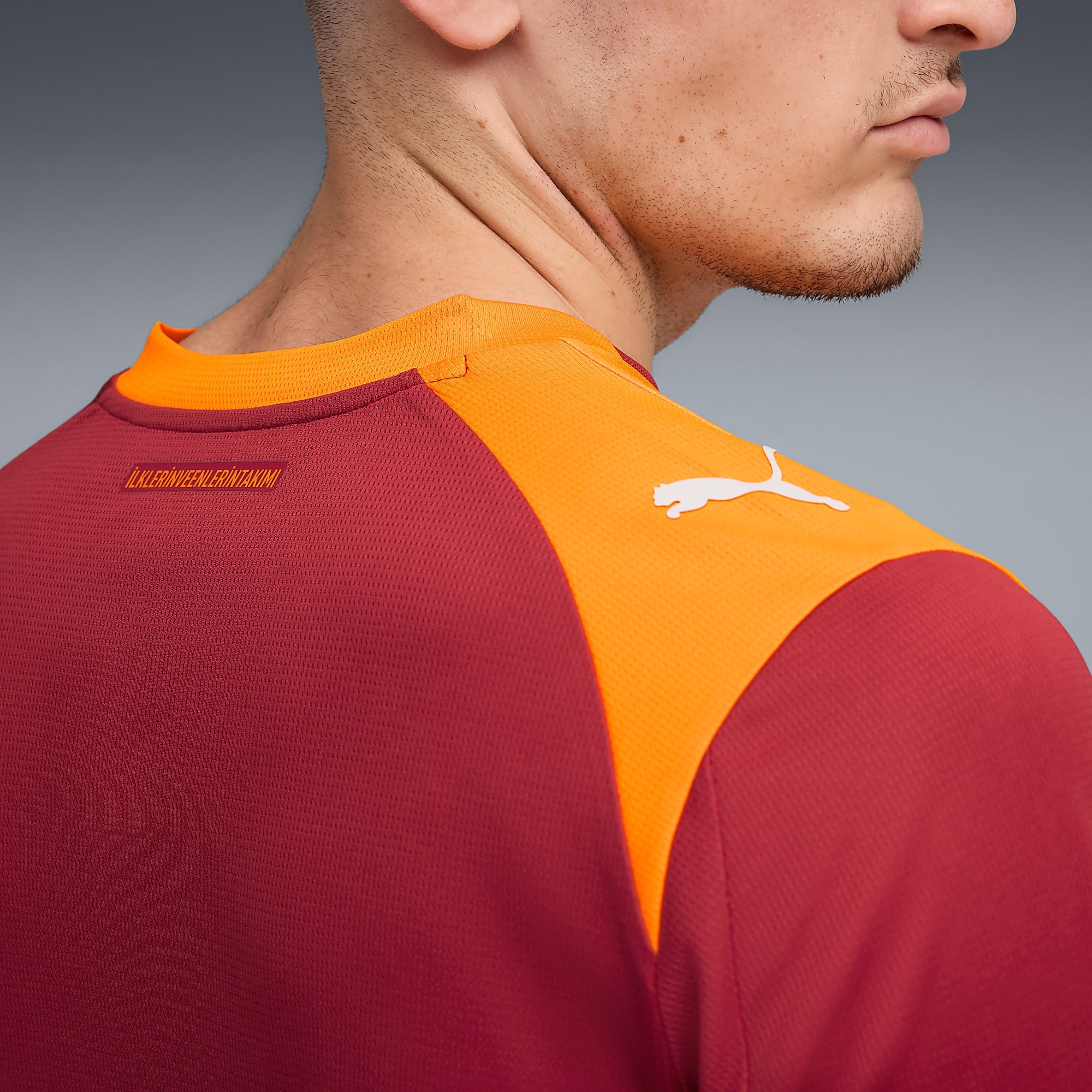 Puma GALATASARAY 25/26 Erkek İç Saha Forması 77980901