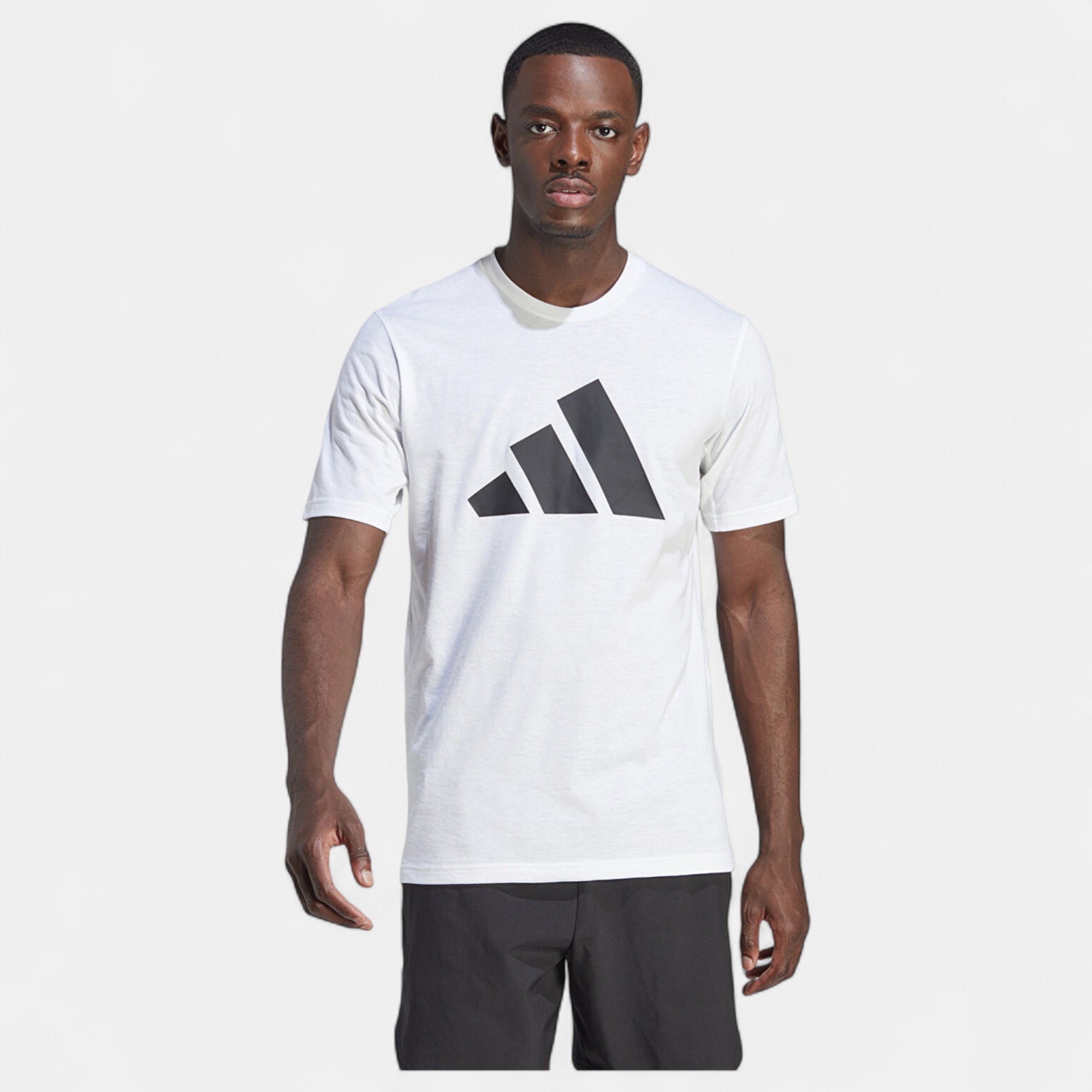 Adidas TRAİNİNG ESSENTİALS Feelready Logo Erkek Tişörtü IM4373