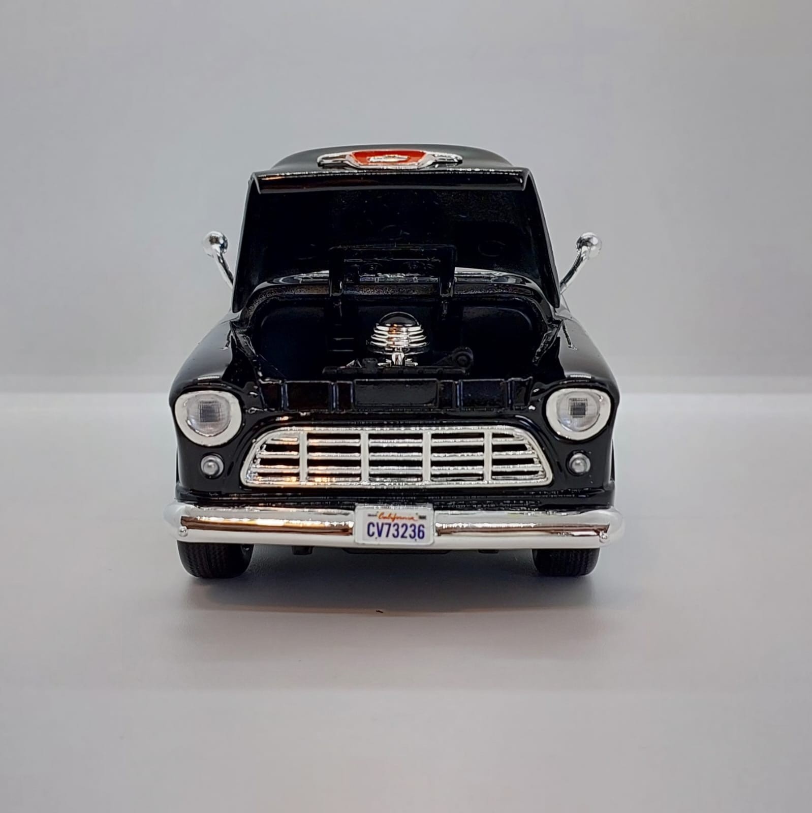 Motormax Timeless Legends 1955 Chevy 3100 Stepside -1:24 Siyah