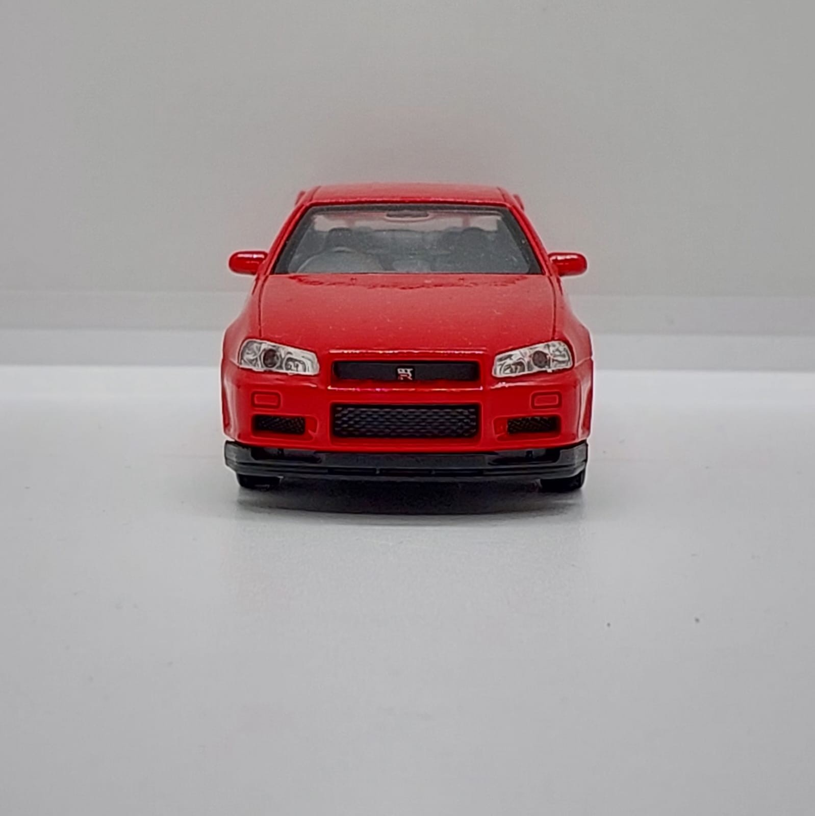 Welly Nissan Skyline GT-R R34 -1:36 Kırmızı