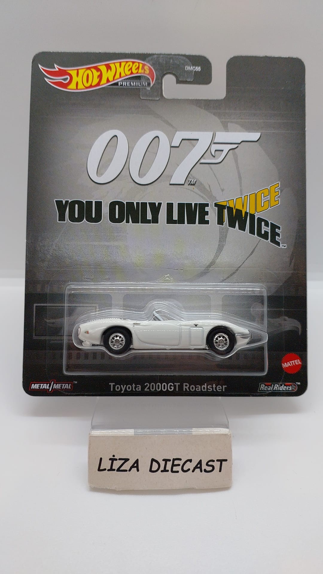 Hot Wheels Premium - 007 You Only Live Twice Toyota 2000GT Roadster -DMC65