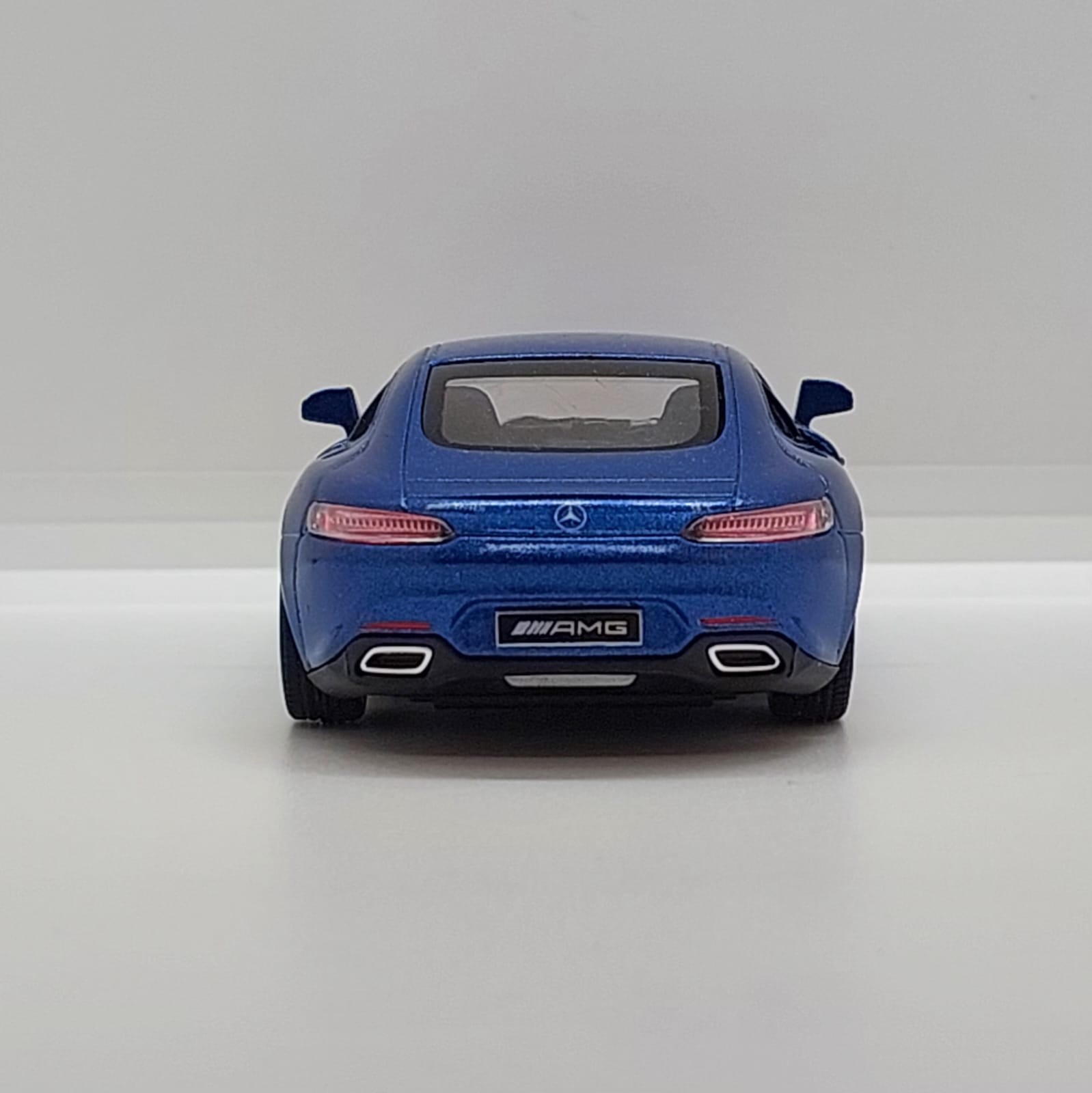 Kinsmart Mercedes-AMG GT -1:36 Lacivert