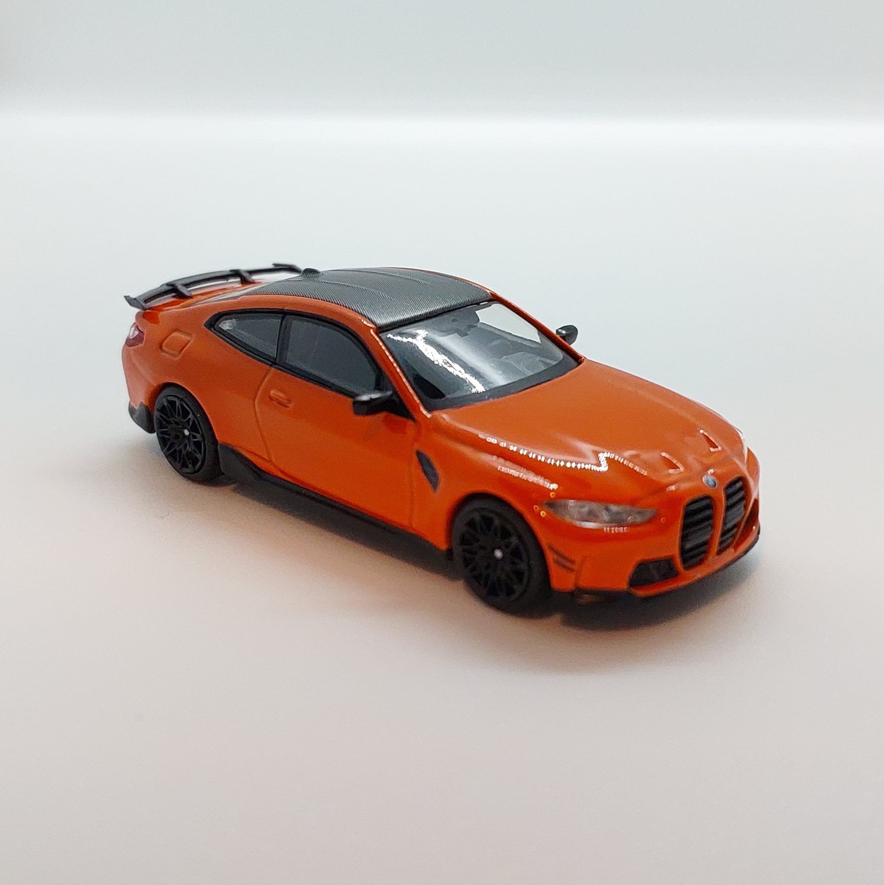 Mini GT BMW M4 M-Performance -Fire Orange #526 (açılmış model, açıklamayı okuyunuz)