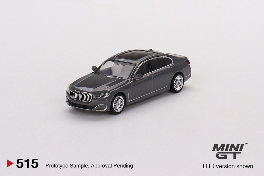 MiniGT BMW 750Li xDrive Bernina Grey Amber Effect #515