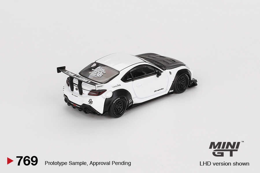 Mini GT 1/64 Toyota GR86 LB Nation White -MGT00769