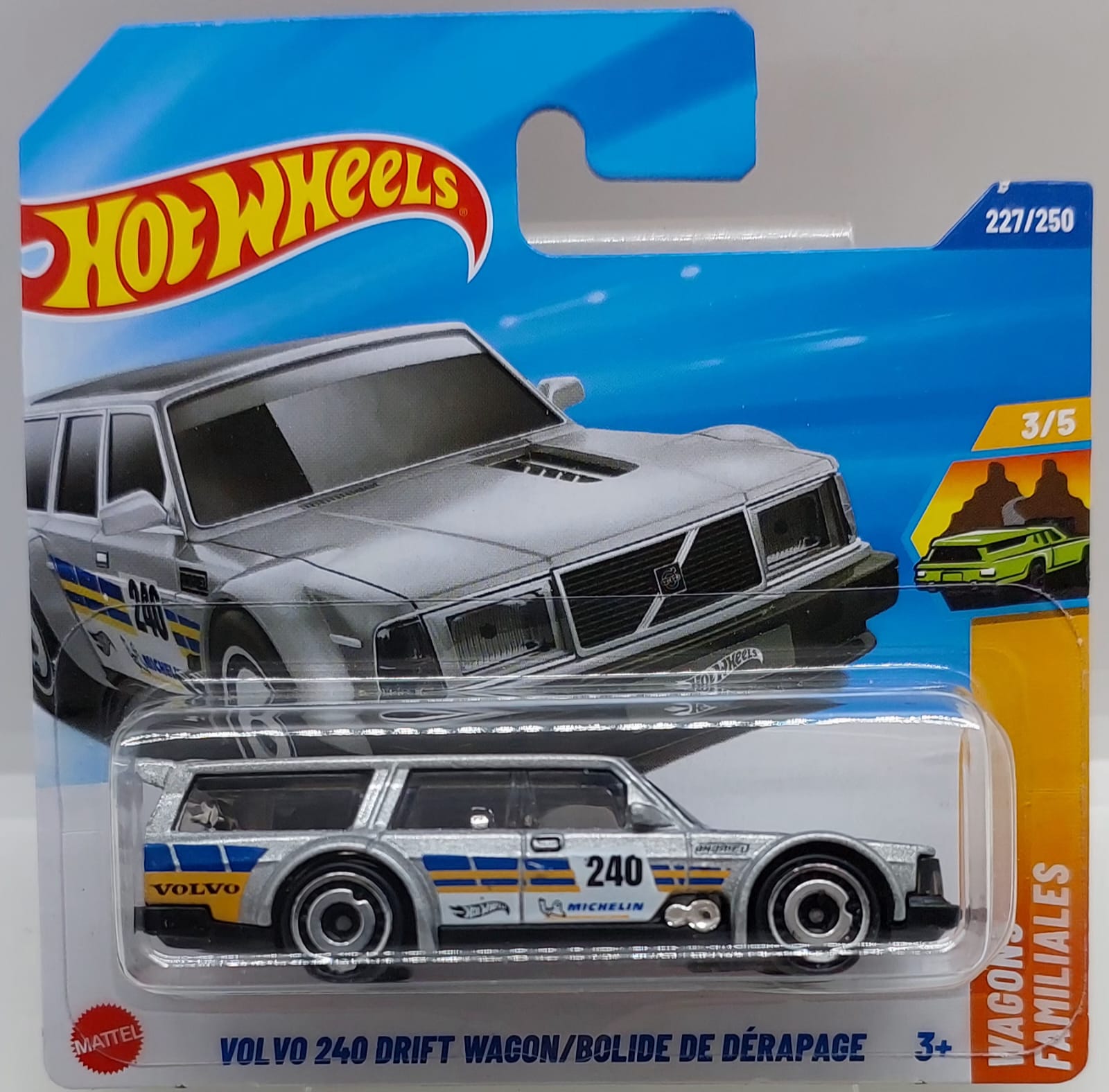Hot Wheels Wagons Volvo 240 Drift Wagon -JBB40