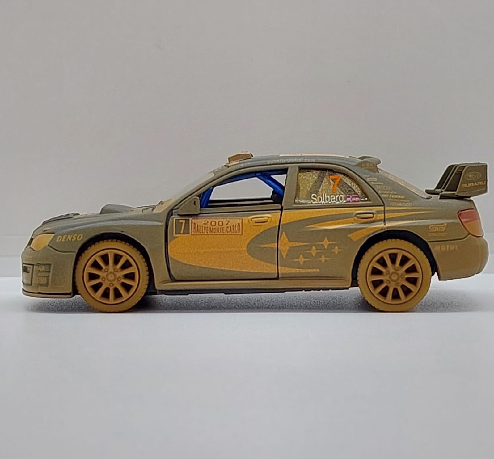 Kinsmart Subaru Impreza WRC 2007 -1:36 Lacivert Toz-Çamur Detaylı