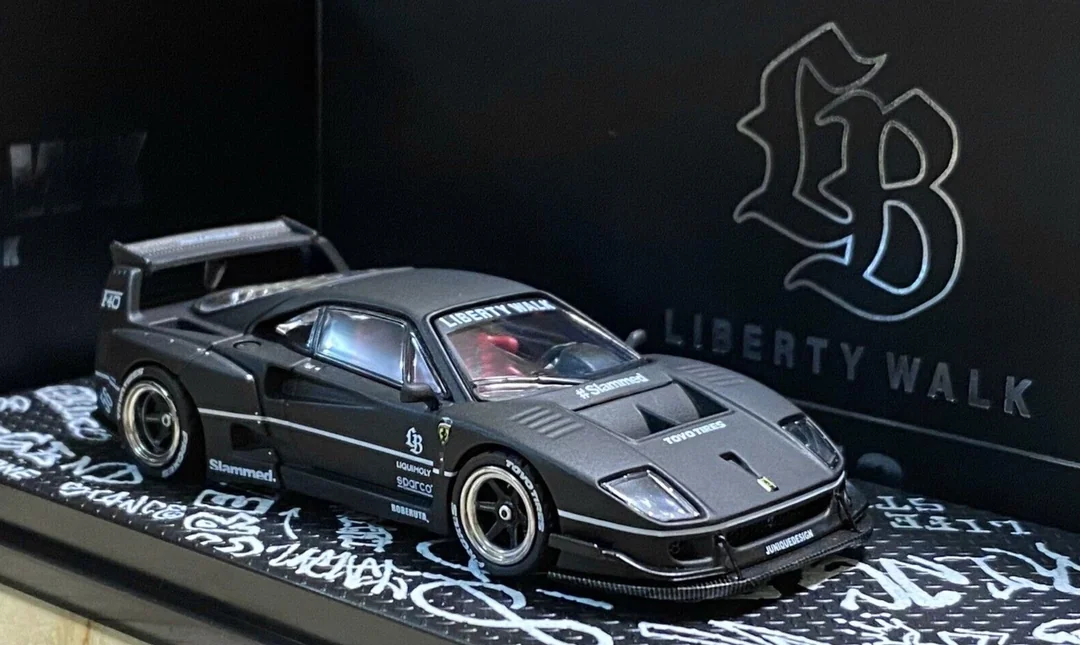 İNNO64 Ferrari F40 LBWK Matte Black Hong Kong Toycar Salon 2023