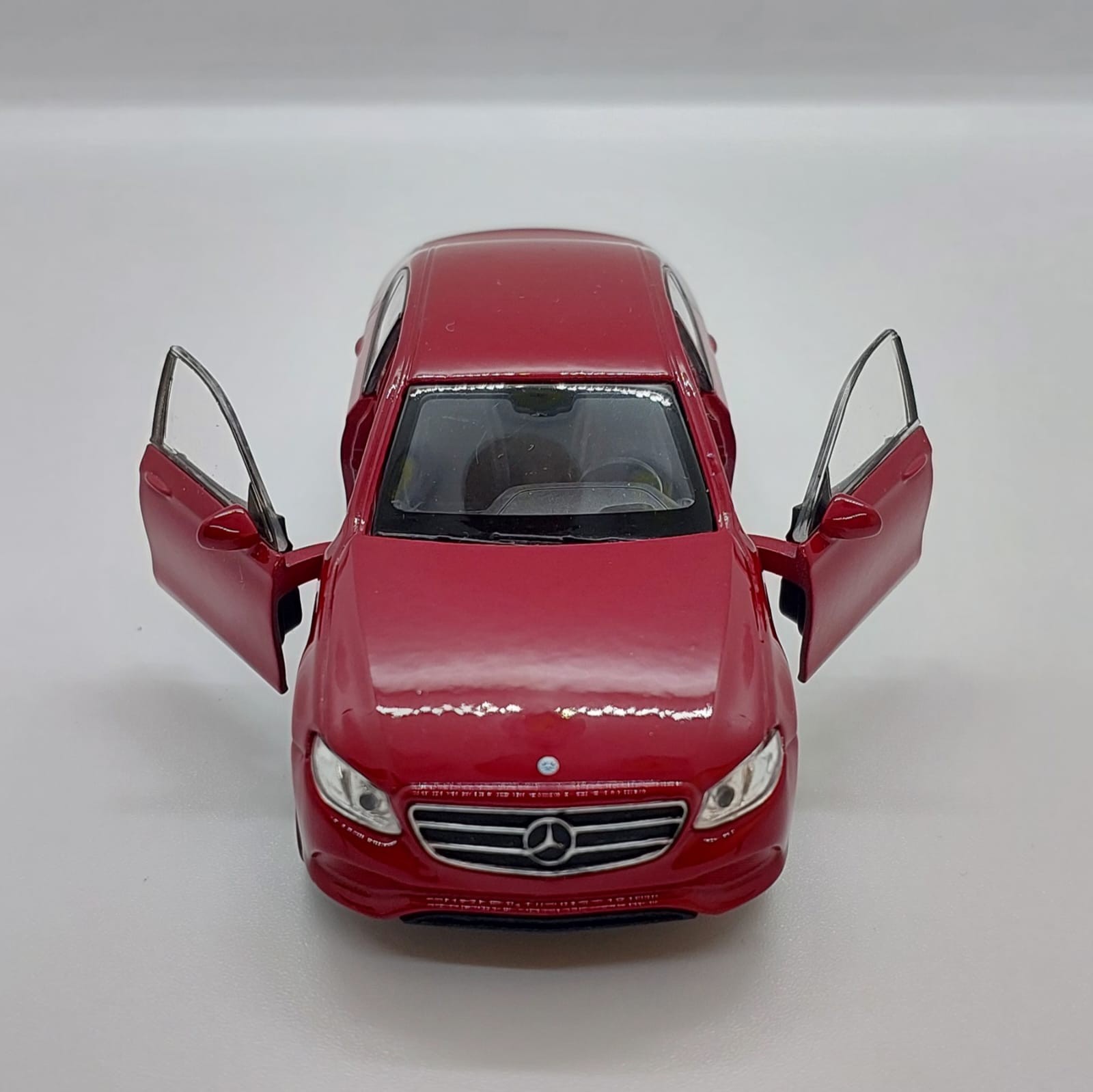 Welly Mercedes-Benz E-Class E400 4matic -1:36 Kırmızı