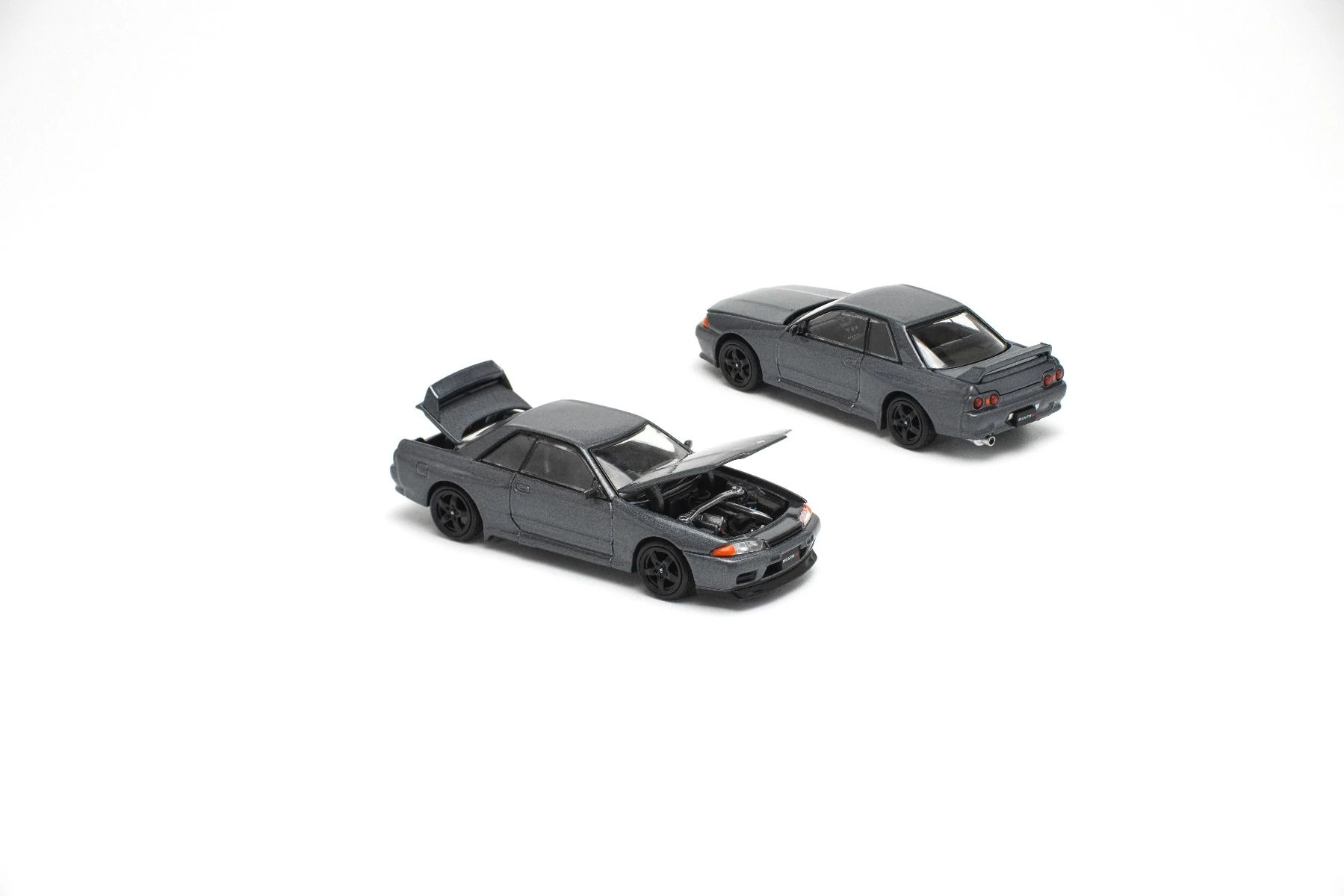 Pop Race GTR R32 Gun Grey Metallic -PR64-0101