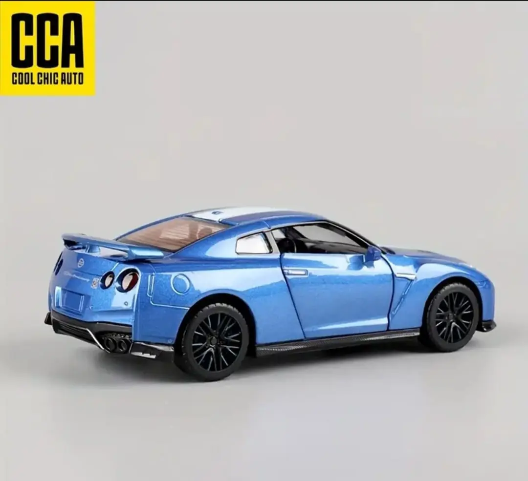 Cool Chic Auto Nissan GT-R (R35) 50th Anniversary Edition 1:42