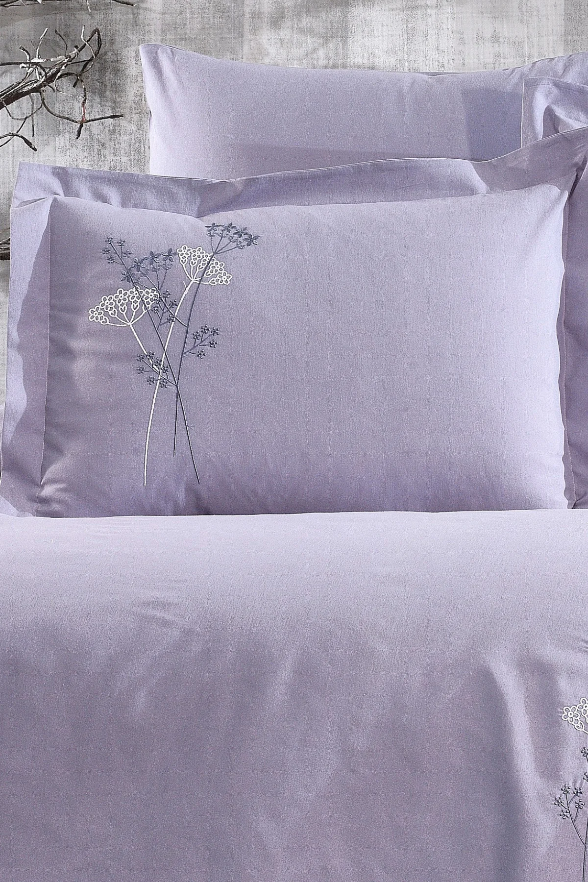 6 Parça %100 Pamuk Modern Çiçek Nakışlı Çift Kişilik Nevresim Takımı Gri