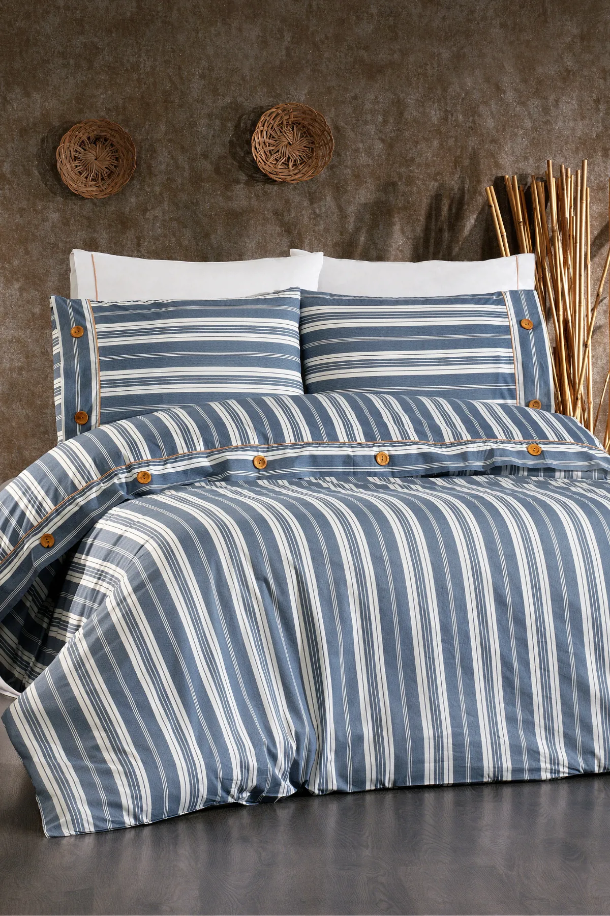 Valentia %100 Pamuk, Ahşap Düğmeli, Çizgili Kumaşlı 6 Parça Premium Çift Kişilik Nevresim Takımı Mavi