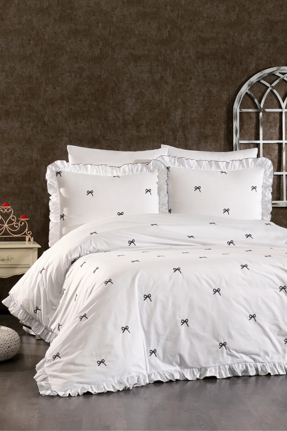 Aurelia %100 Pamuk Fırfırlı, Fiyonk Desen Nakışlı 6 Parça Premium Çift Kişilik Nevresim Takımı Antrasit