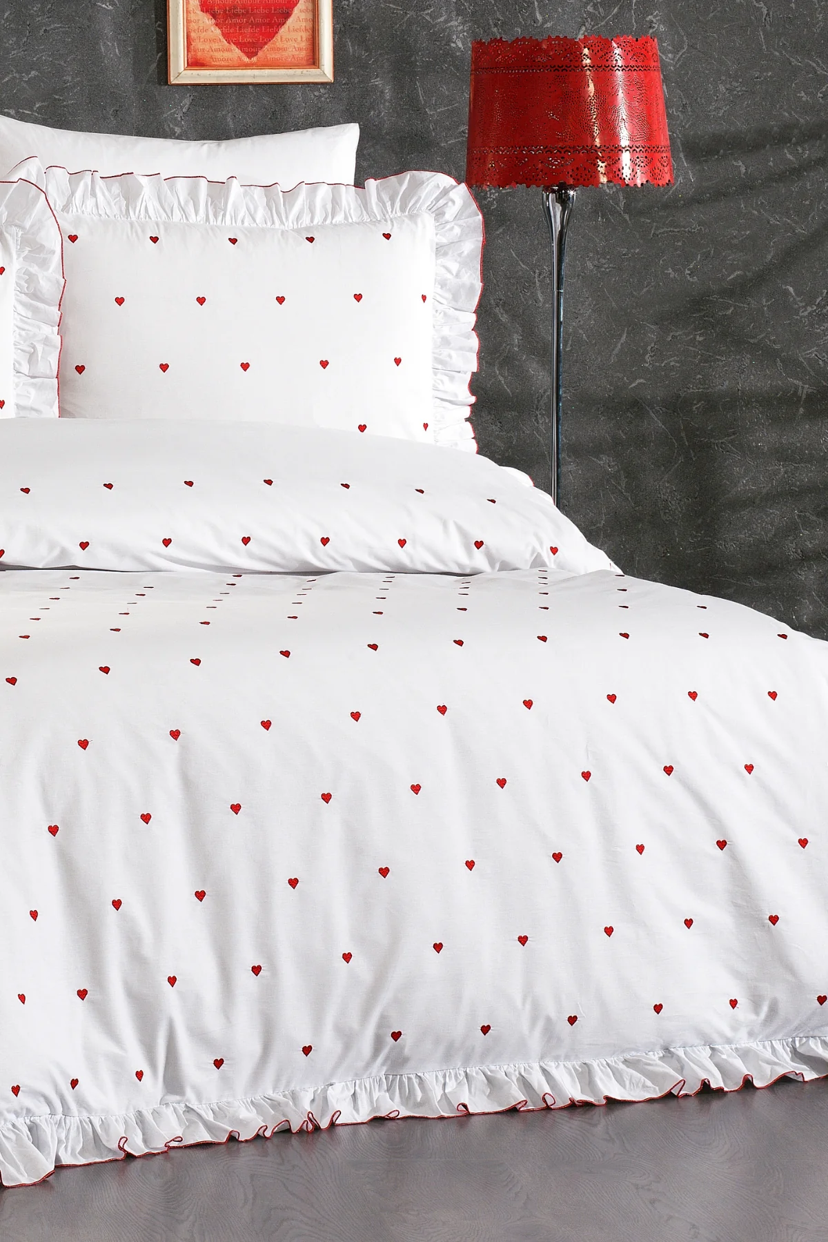 Velora %100 Pamuk Kalp Desen Nakışlı, Fırfırlı 6 Parça Çift Kişilik Nevresim Takımı - Kalpli Nevresim Beyaz