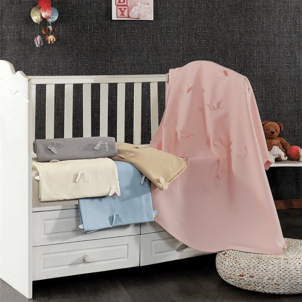3d Kelebek %100 Pamuk Desenli Bebek Pike Örtüsü Pembe