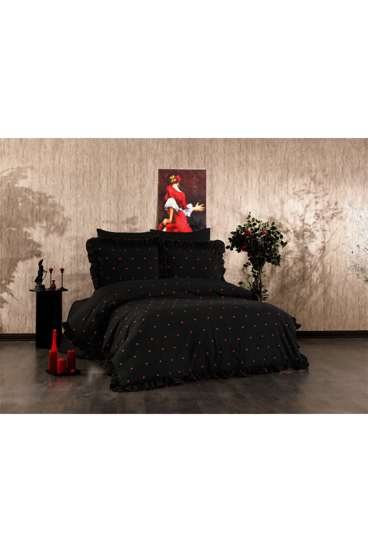 Velora %100 Pamuk Kalp Desen Nakışlı, Fırfırlı 6 Parça Çift Kişilik Nevresim Takımı - Kalpli Nevresim Siyah