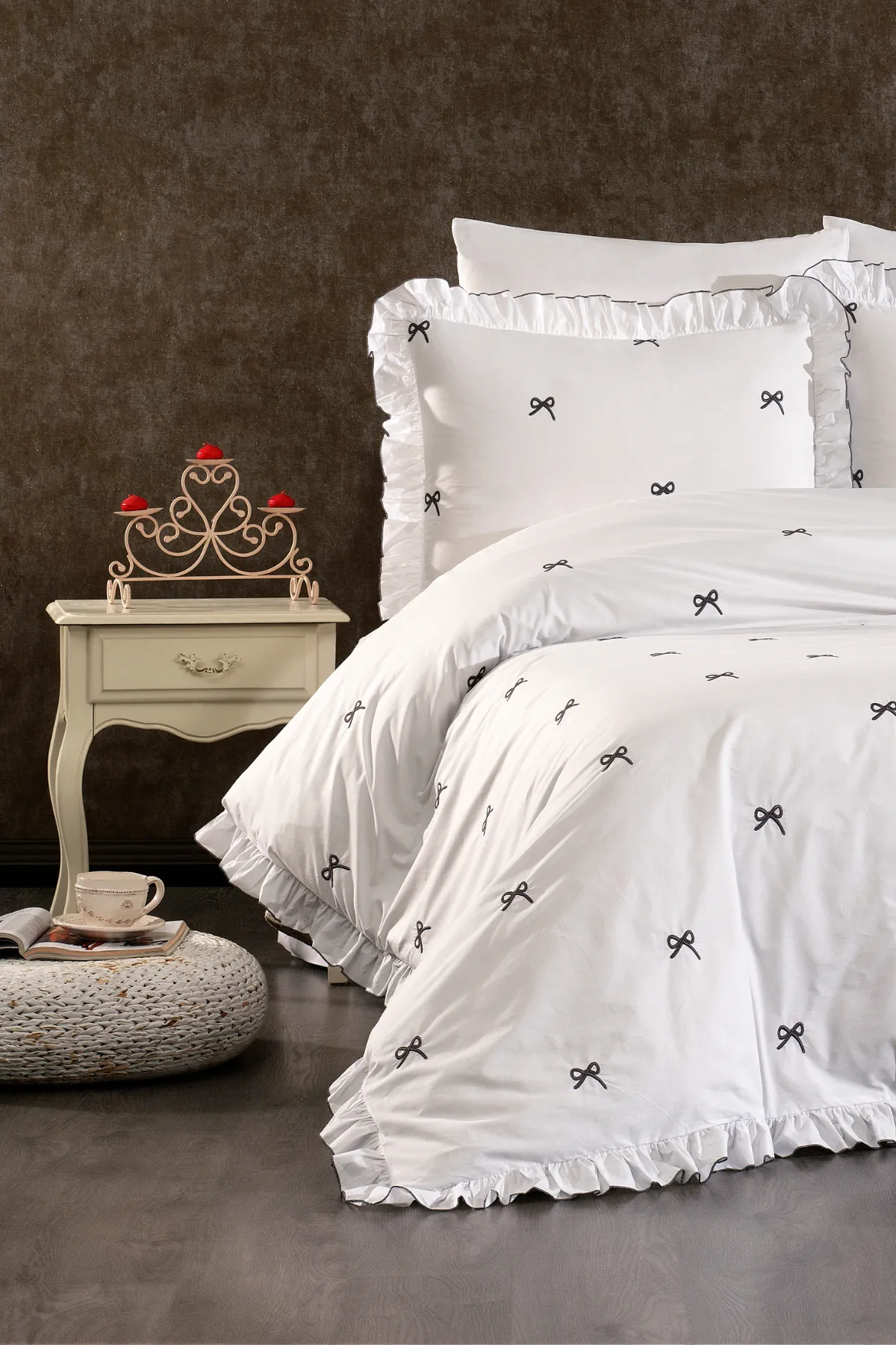 Aurelia %100 Pamuk Fırfırlı, Fiyonk Desen Nakışlı 6 Parça Premium Çift Kişilik Nevresim Takımı Antrasit