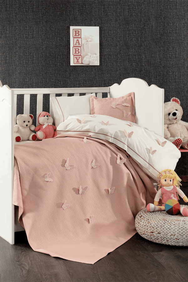 3d Kelebek Desenli 5 Parça %100 Pamuk Bebek Nevresim Takımı Pembe