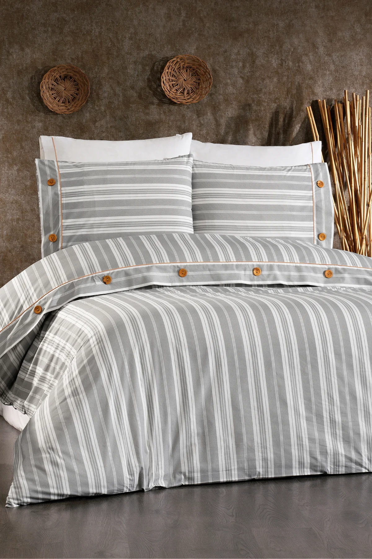 Valentia %100 Pamuk, Ahşap Düğmeli, Çizgili Kumaşlı 6 Parça Premium Çift Kişilik Nevresim Takımı Gri
