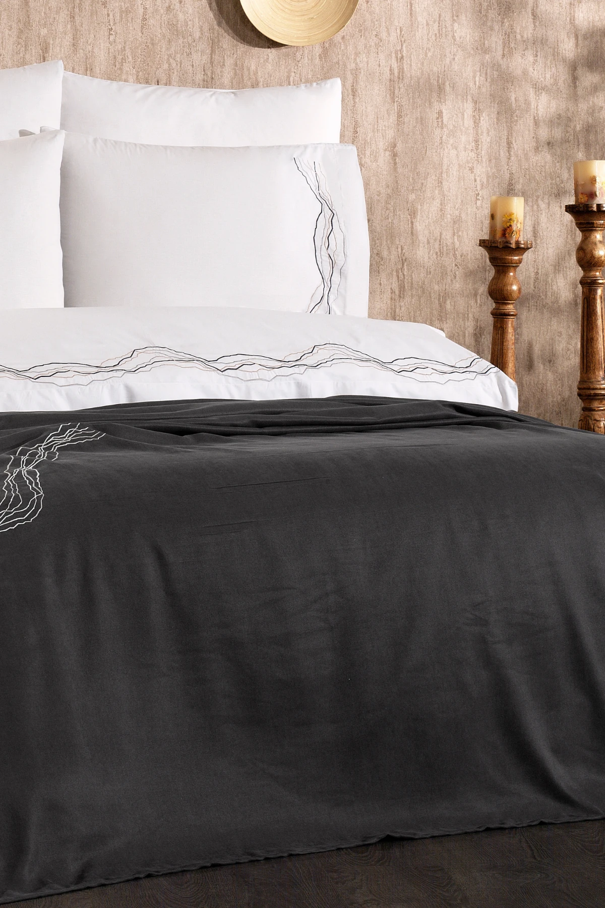 Marbelle %100 Pamuk Mermer Desen Nakışlı, Pike Yatak Örtülü 7 Parça Çift Kişilik Nevresim Takımı Gri