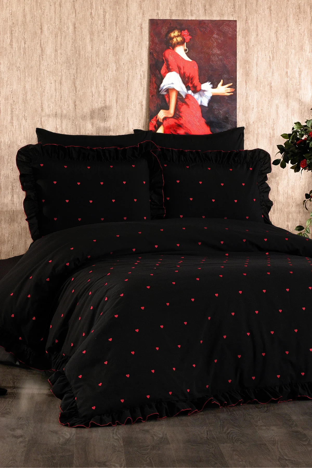 Velora %100 Pamuk Kalp Desen Nakışlı, Fırfırlı 6 Parça Çift Kişilik Nevresim Takımı - Kalpli Nevresim Siyah