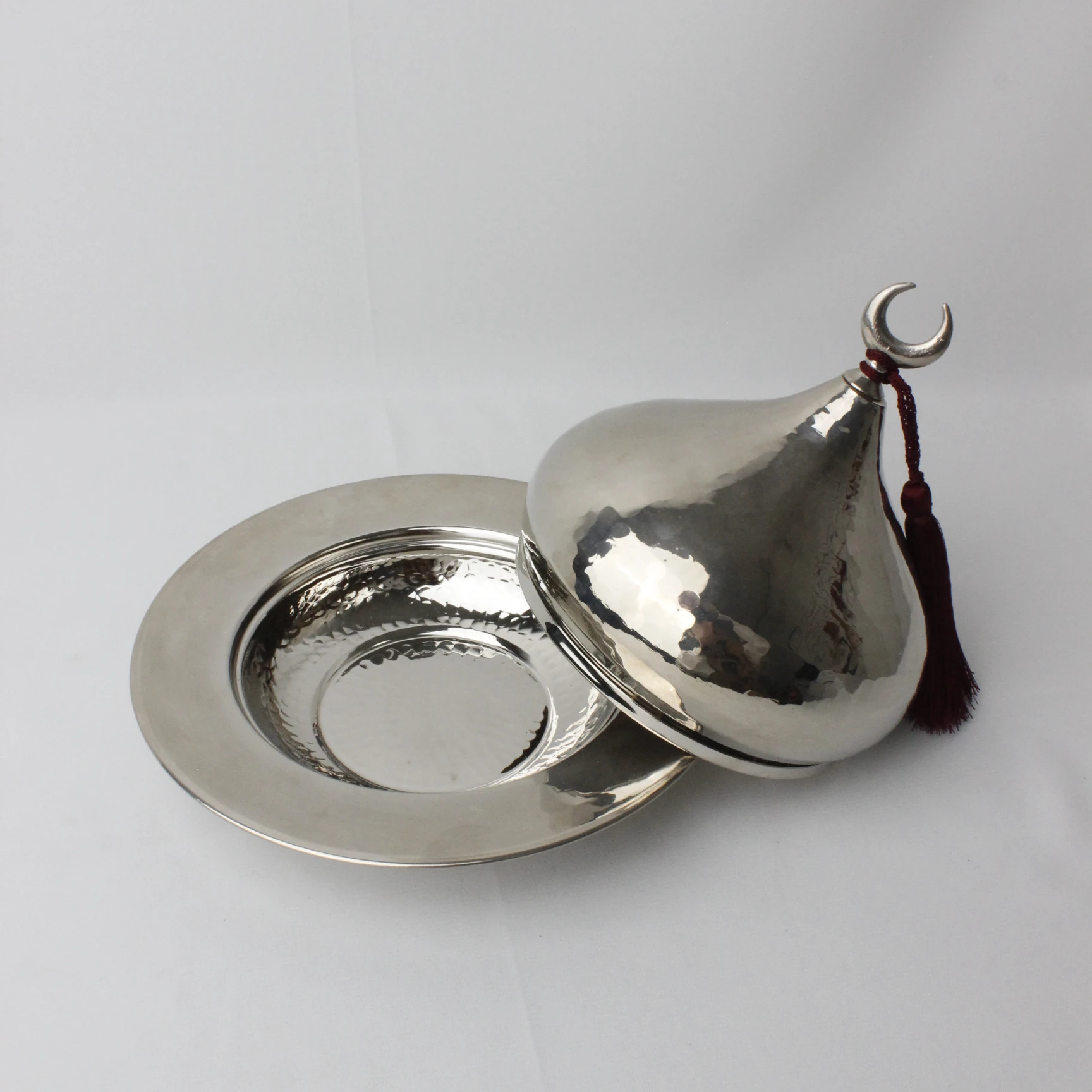 Bakır Malzemeden Hilal Detaylı Kubbe Formunda  Kusursuz Lokumluk 