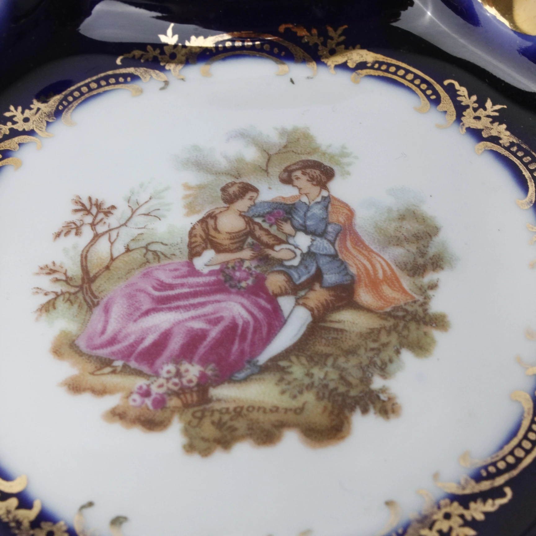 Limoges France Fragonard Desenli Porselen Kül Tablası