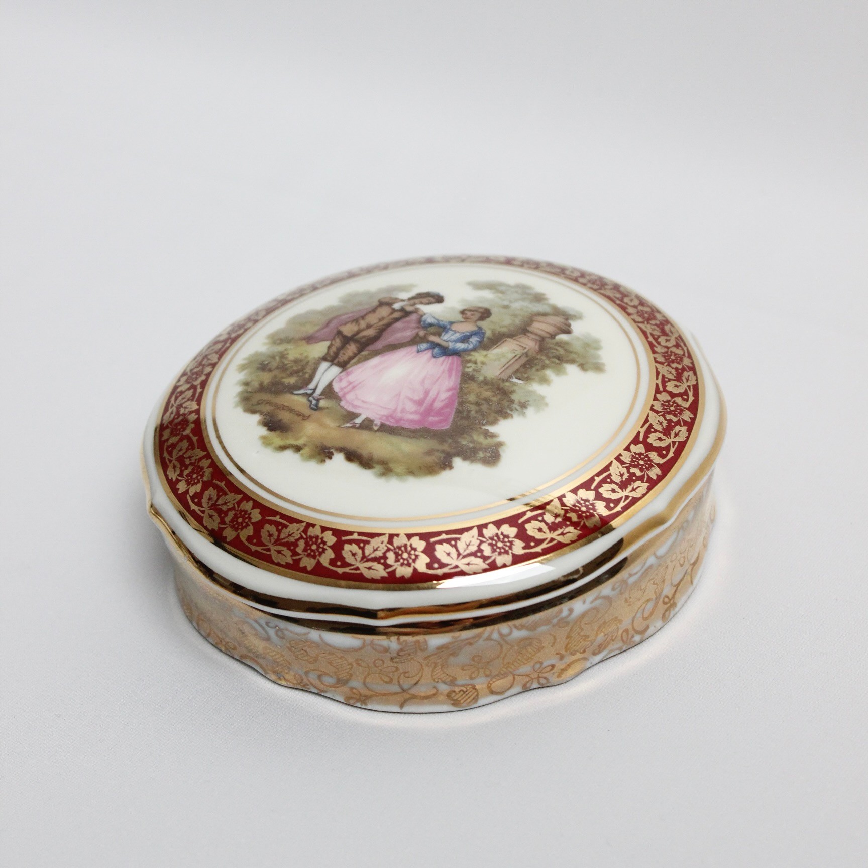 Les Porselen Limoges France Üretimi Fragonard Desen Bonbonier 